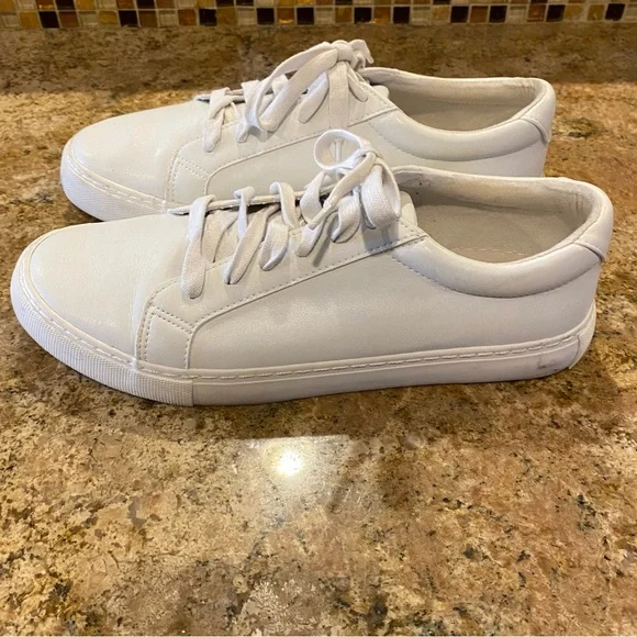 Express Shoes Mens Comfort Sneakers White Faux Leather Lace Up Low Top Size 9.5 - Picture 4 of 12
